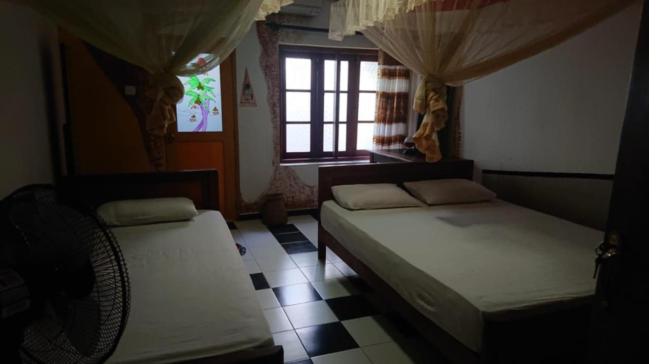 Leopard City Hostel Yala Tissamaharama Exterior foto