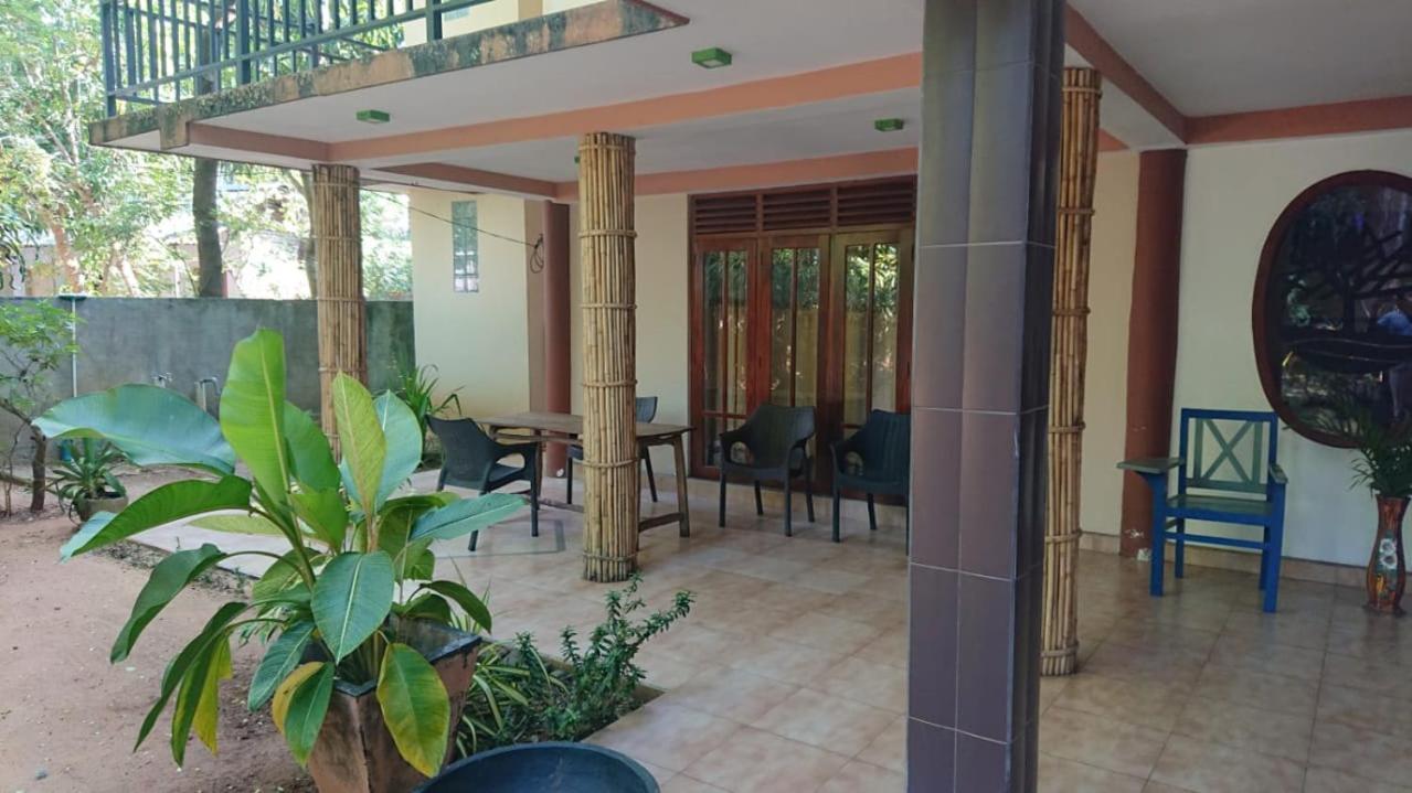 Leopard City Hostel Yala Tissamaharama Exterior foto