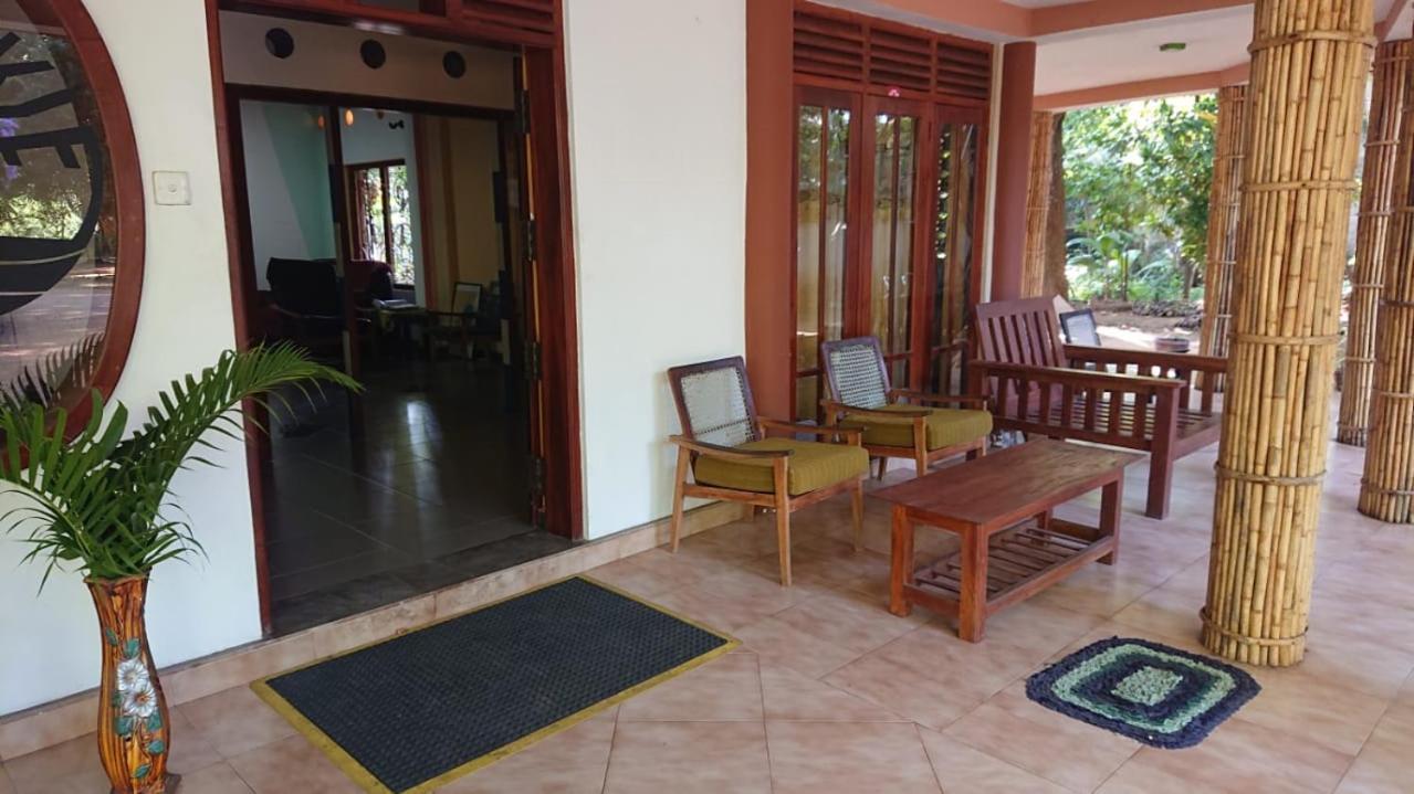 Leopard City Hostel Yala Tissamaharama Exterior foto